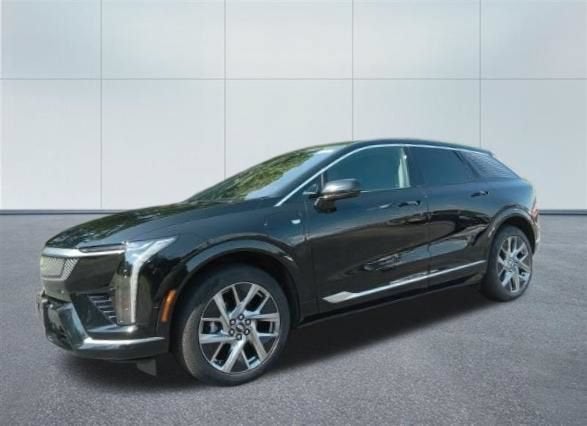 2025 Cadillac OPTIQ Luxury 1 in Black Raven — front three-quarter view