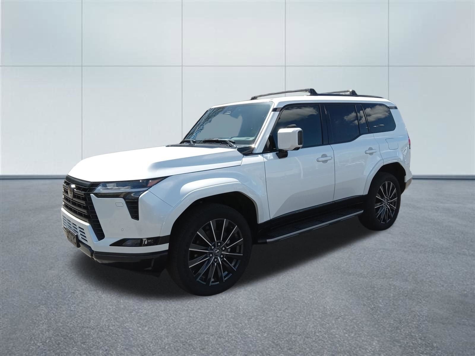 2025 Lexus GX GX 550 Luxury in Eminent White Pea — front three-quarter view